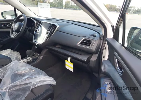 2025 Subaru Ascent Premium 8-Passenger z USA, uszkodzony, nr VIN 4S4WMAAD5S3442968